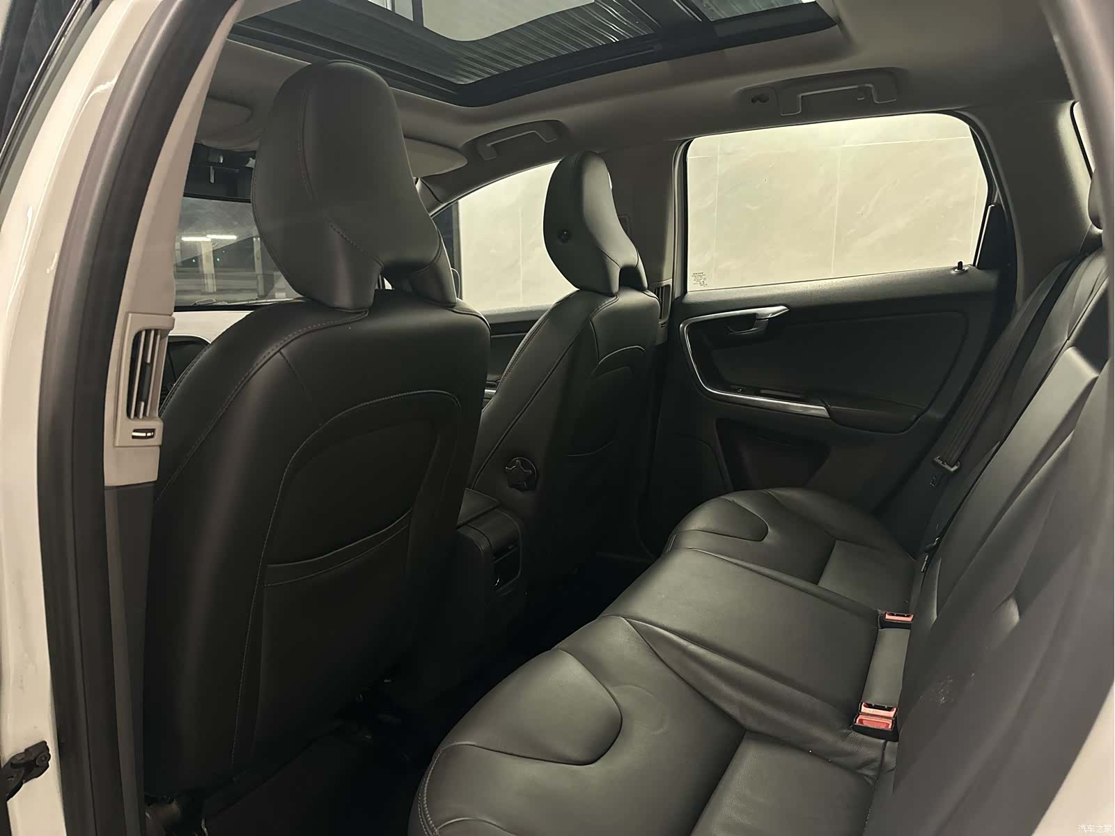 Volvo XC60, 2014 24