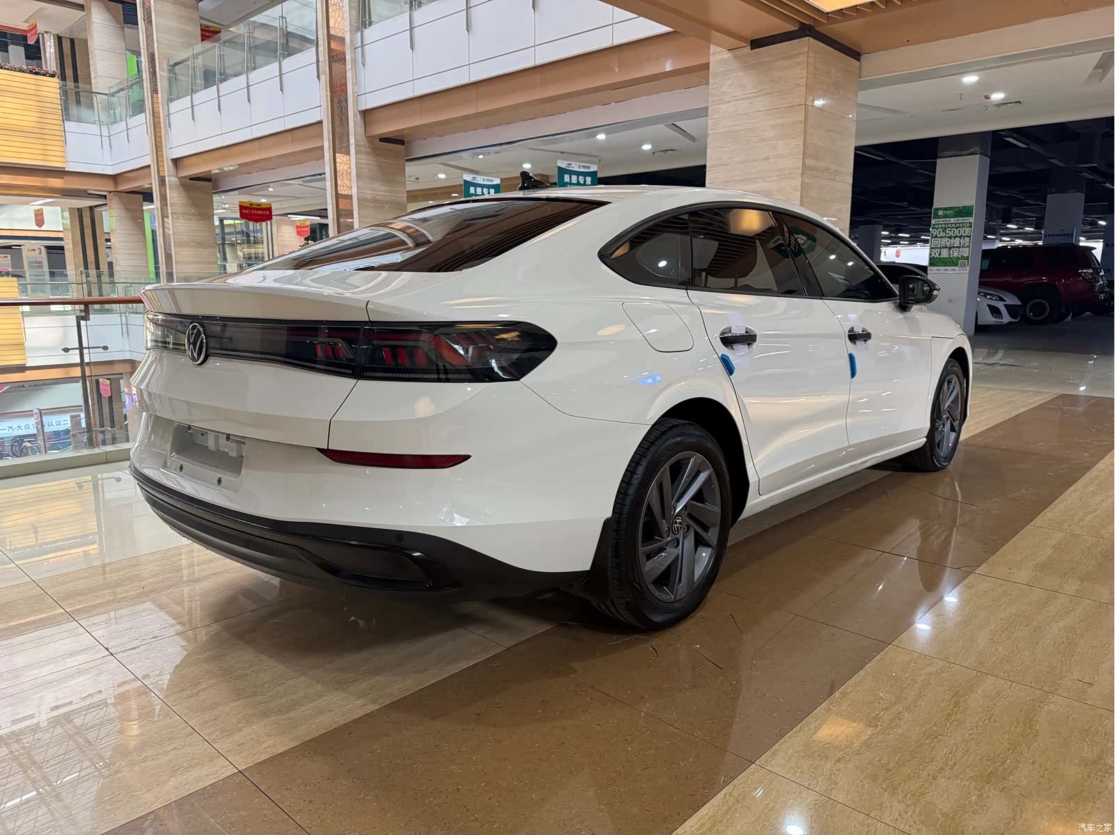 Volkswagen Lamando, 2022 9