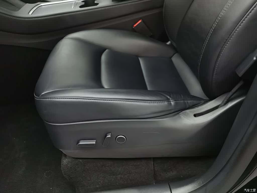 Tesla Model Y, 2022 20