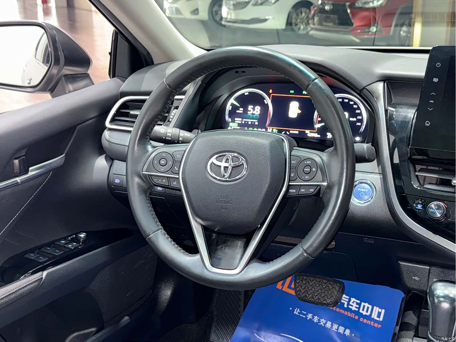 Toyota Camry, 2021 10
