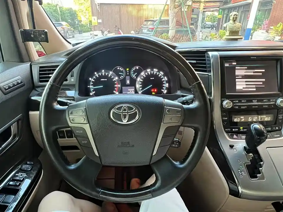 Toyota Elfa Toyota Elfa