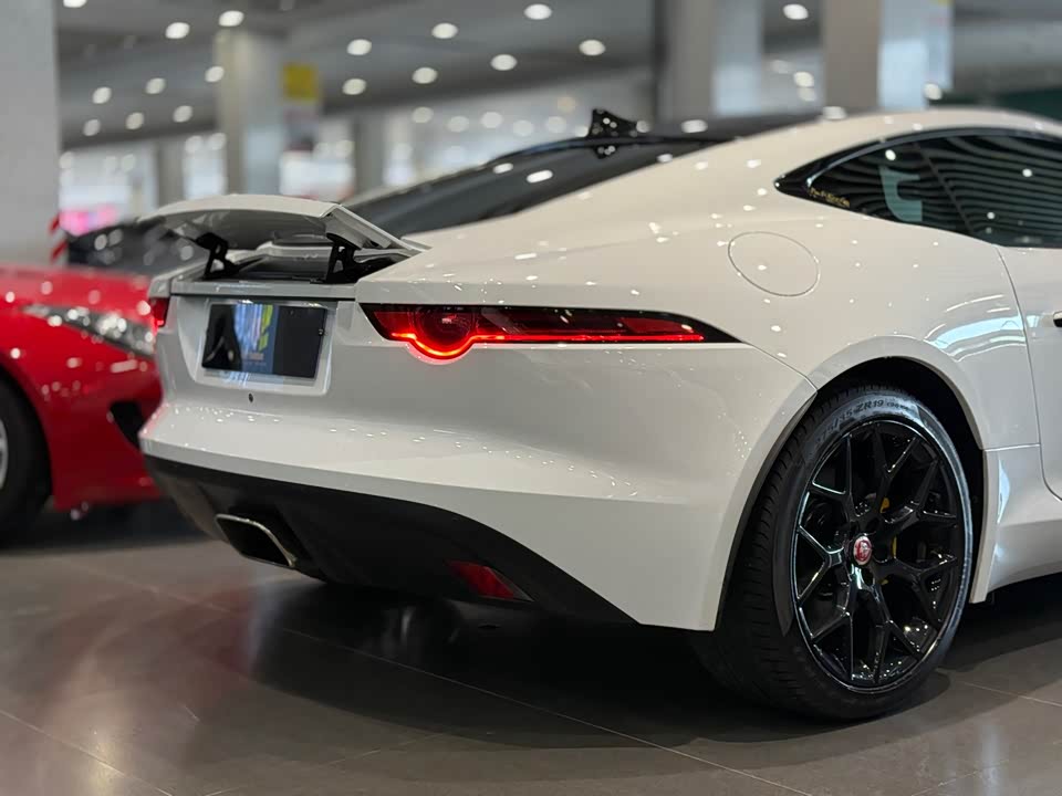 Jaguar F-TYPE