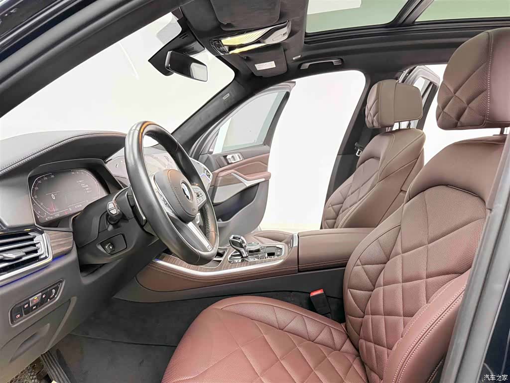 BMW X5, 2022 11