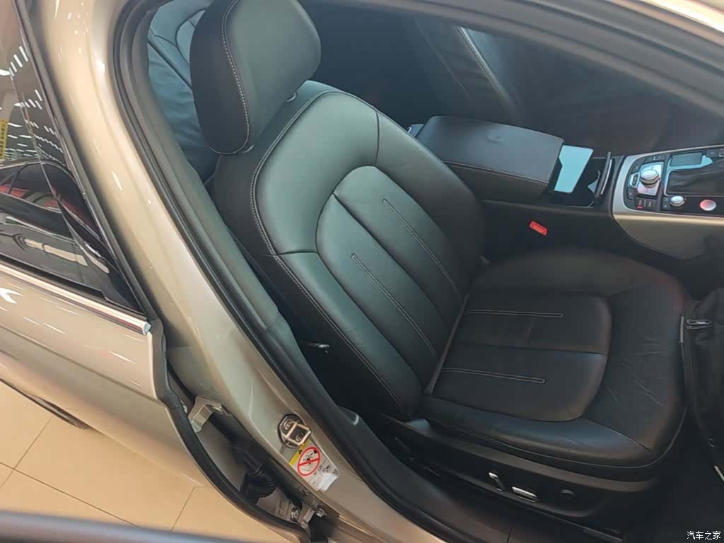 Audi A6L, 2018 25