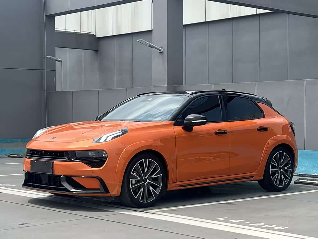 Lynk & Co 02 Hatchback