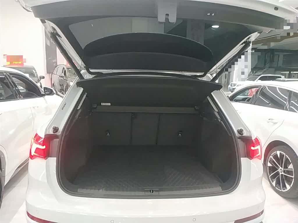Audi Q3, 2023 19