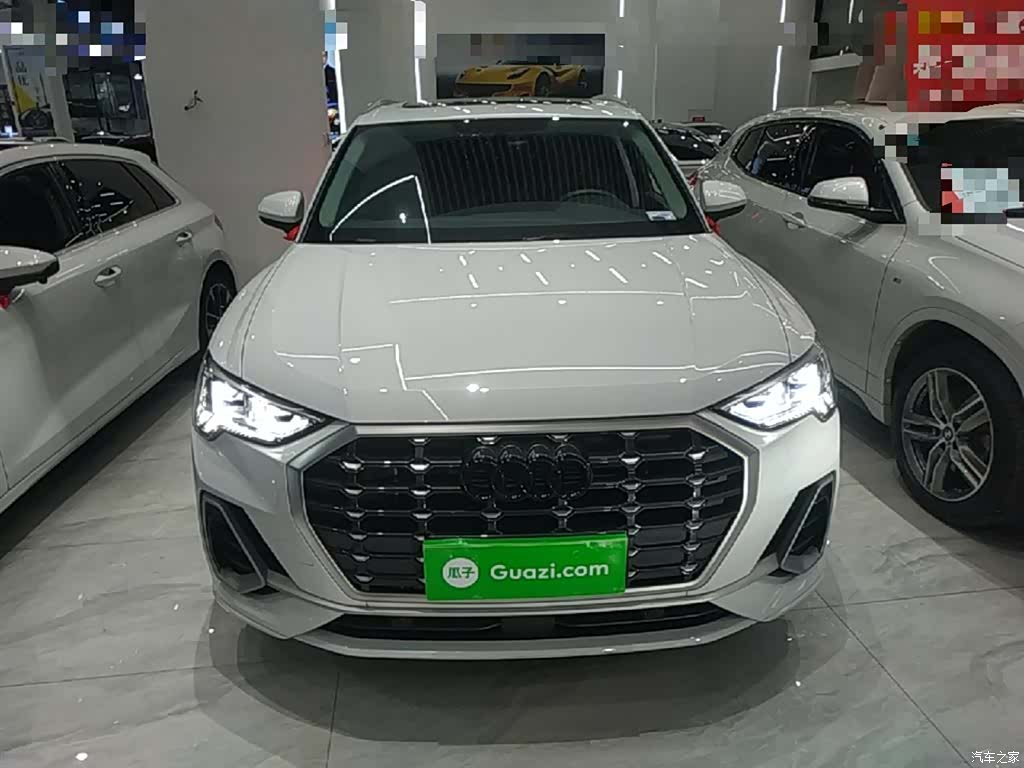 Audi Q3, 2023 3