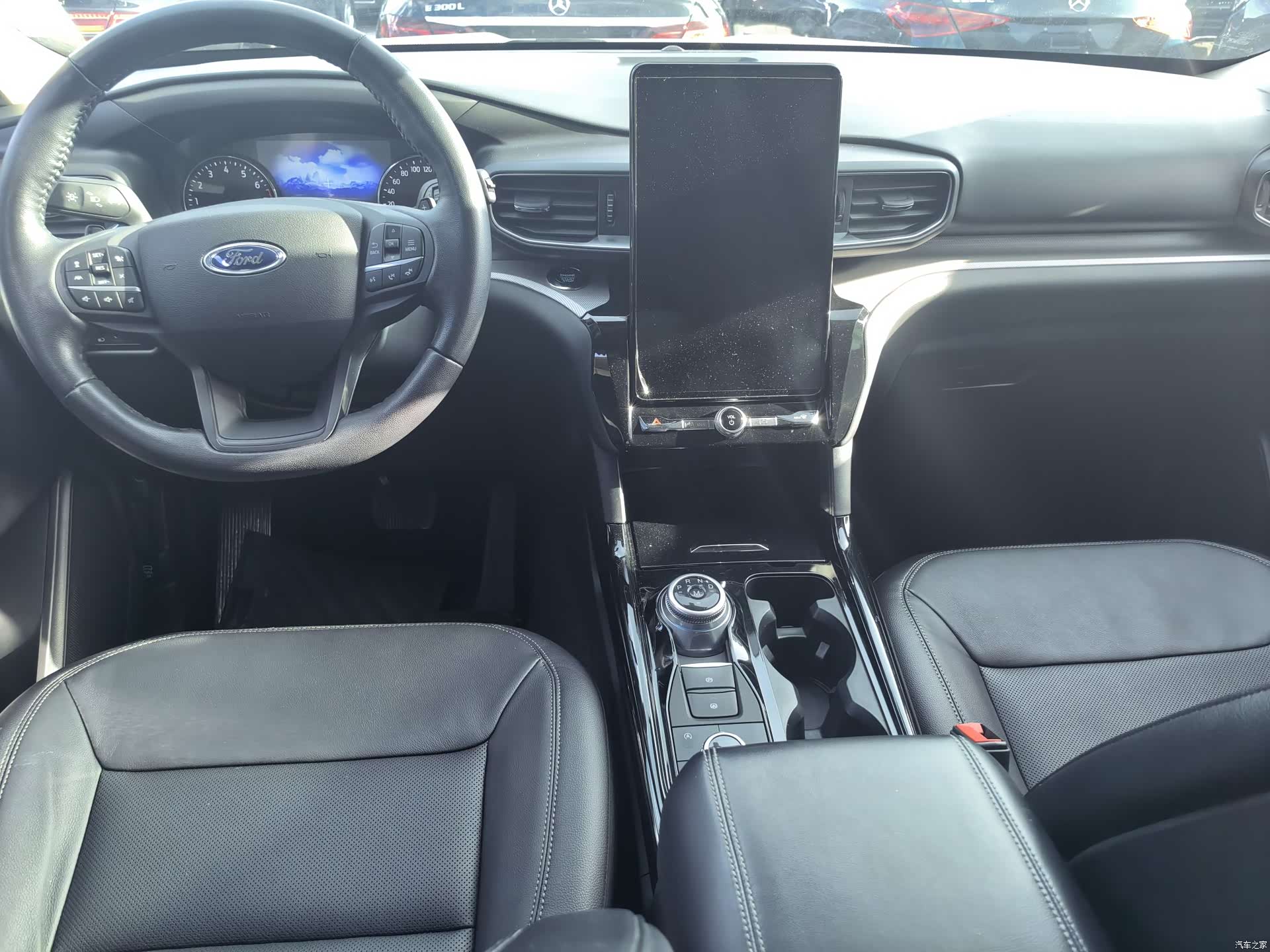 Ford Explorer, 2021 9