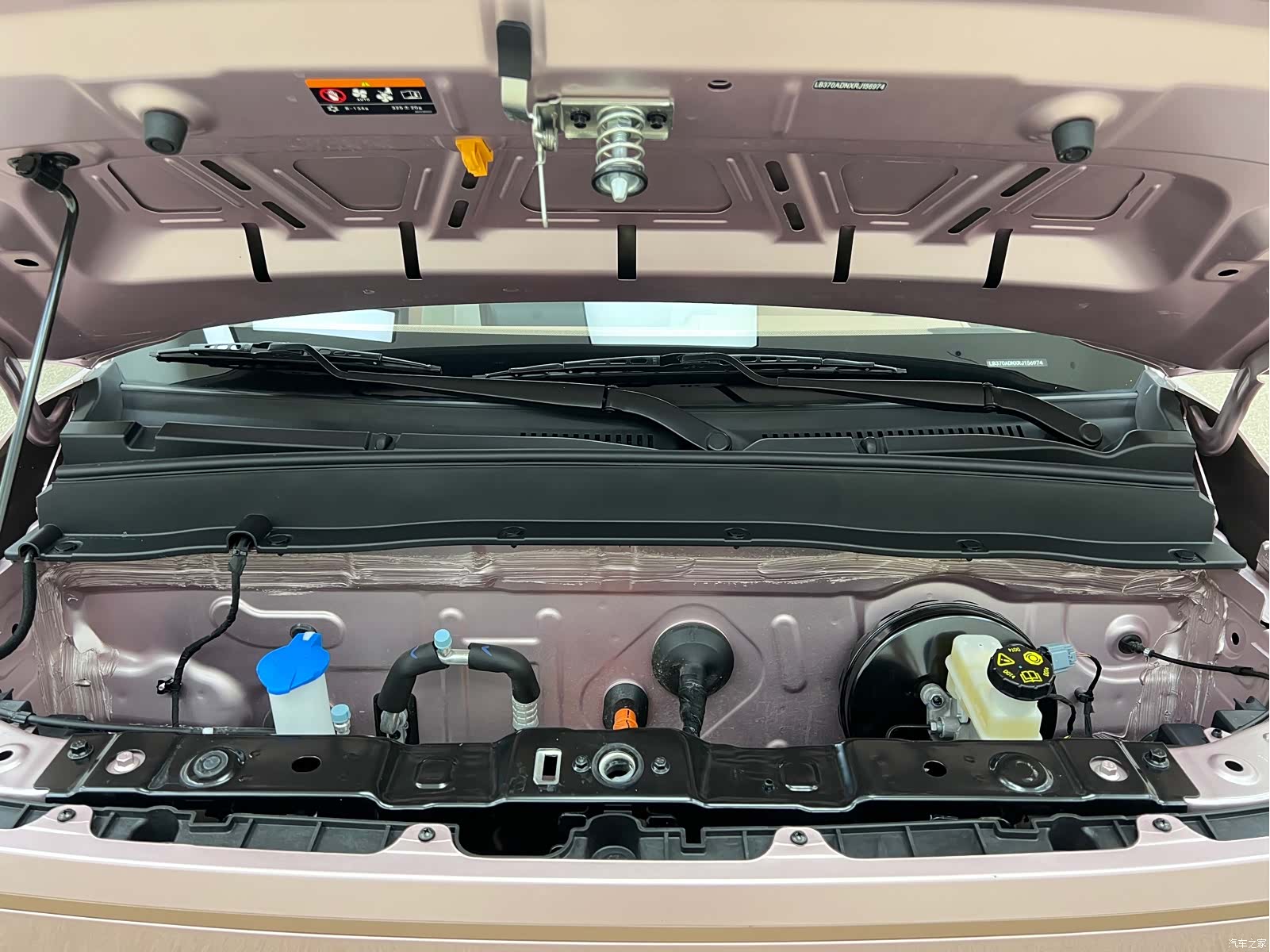 Geely Panda, 2024 26