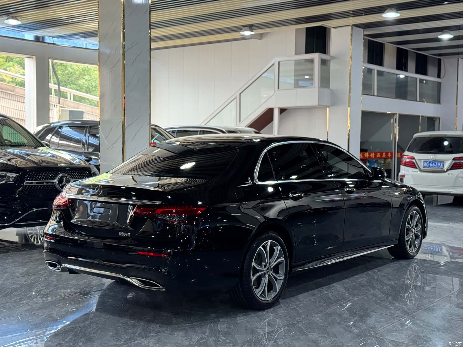 Mercedes-Benz E-Class, 2023 11