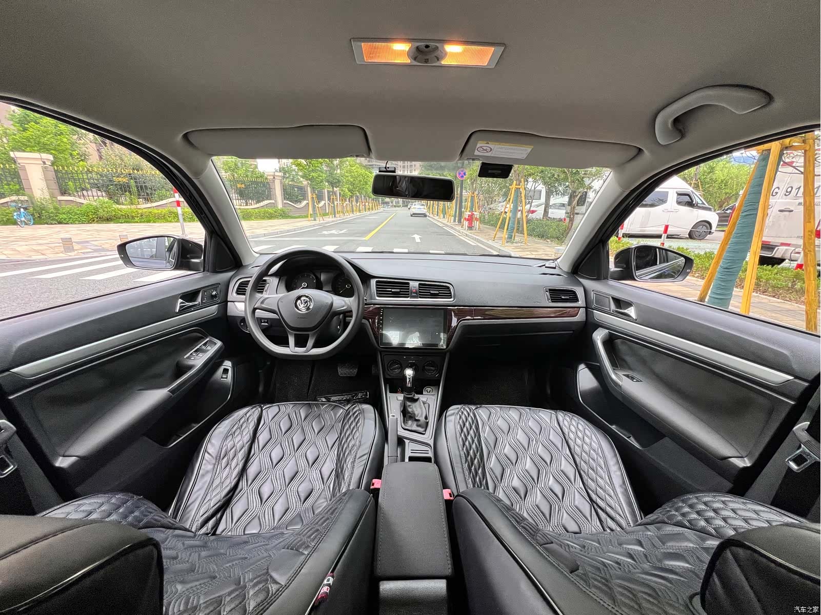 Volkswagen Lavida, 2017 10