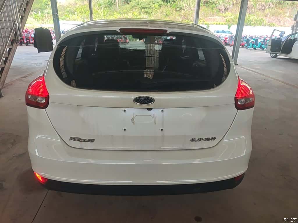 Ford Focus, 2016 6