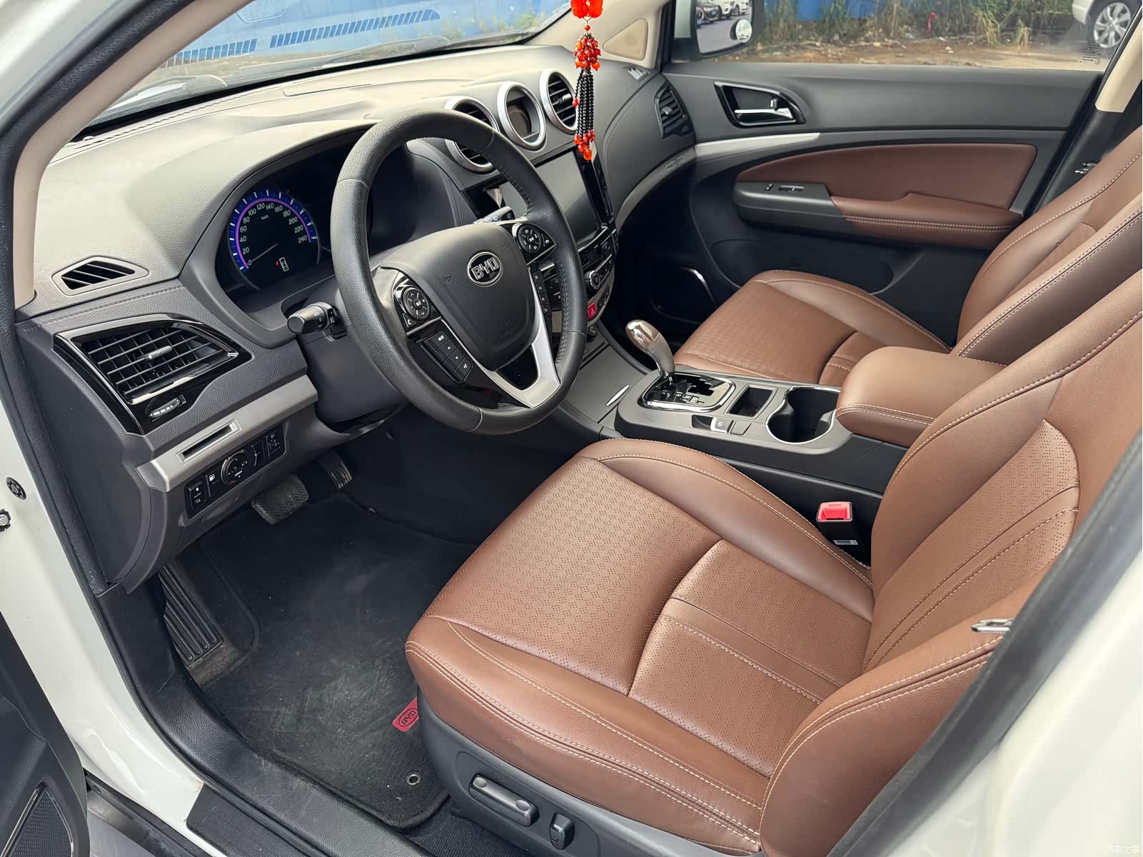 BYD S7, 2015 8