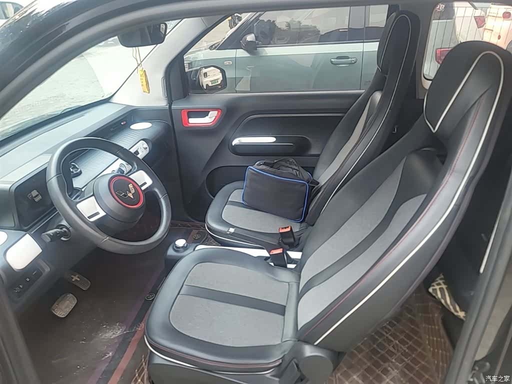 Wuling MINIEV, 2022 15