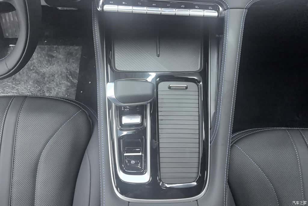 Geely Preface, 2026 16