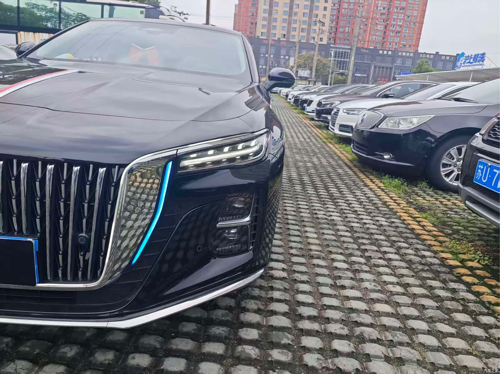 Hongqi H5, 2025 все фото