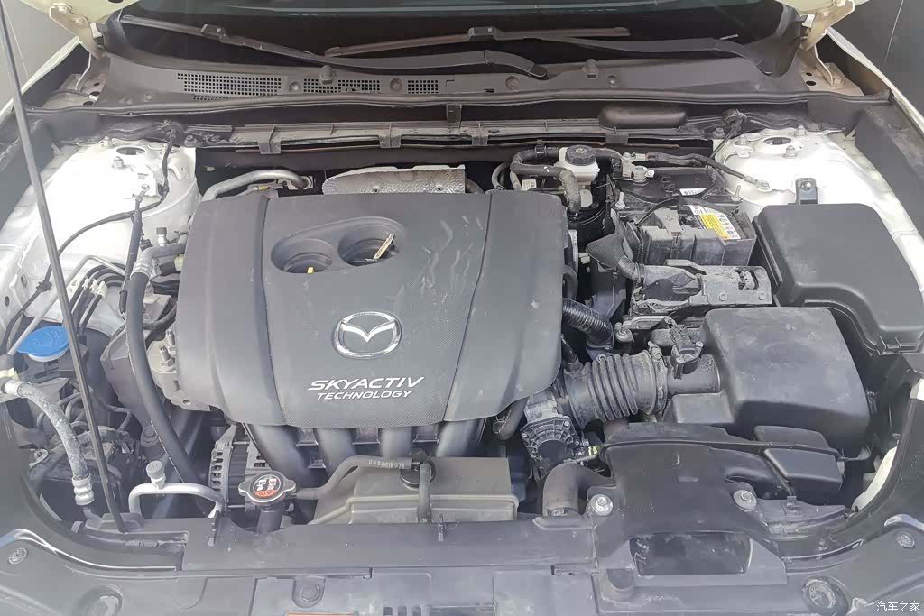 Mazda CX-4, 2016 10