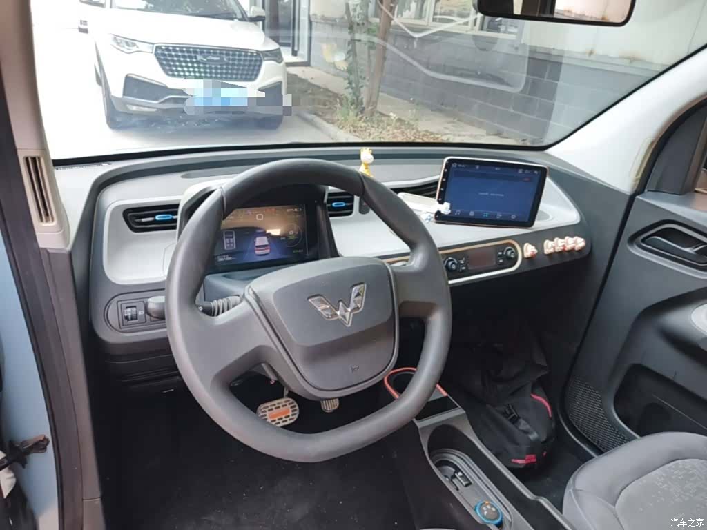 Wuling MINIEV, 2021 10