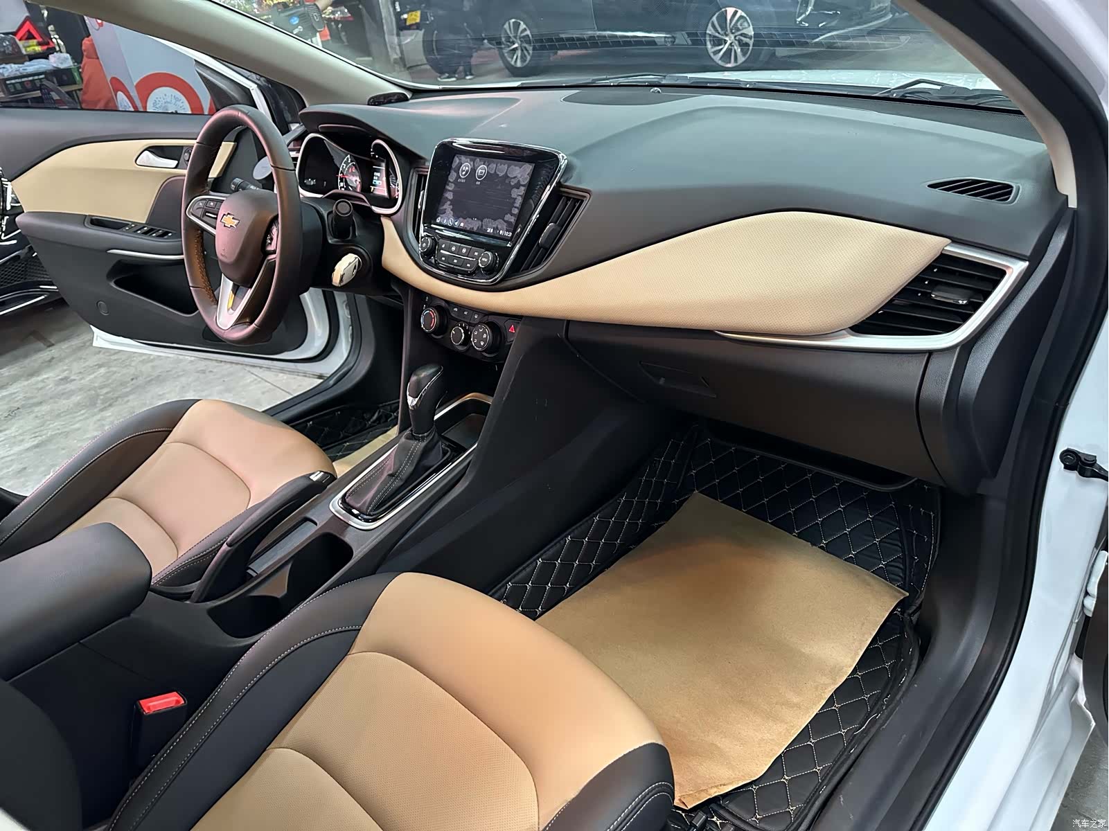 Chevrolet 320, 2021 8