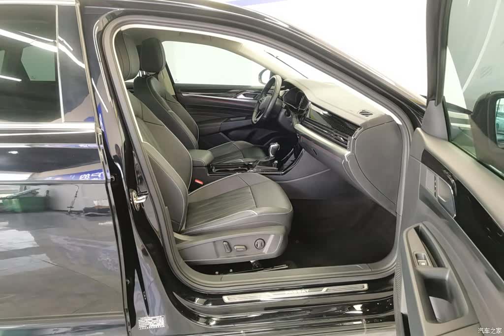 Volkswagen Passat, 2022 8