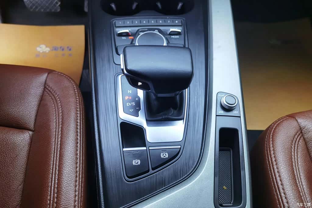 Audi A4L, 2018 16