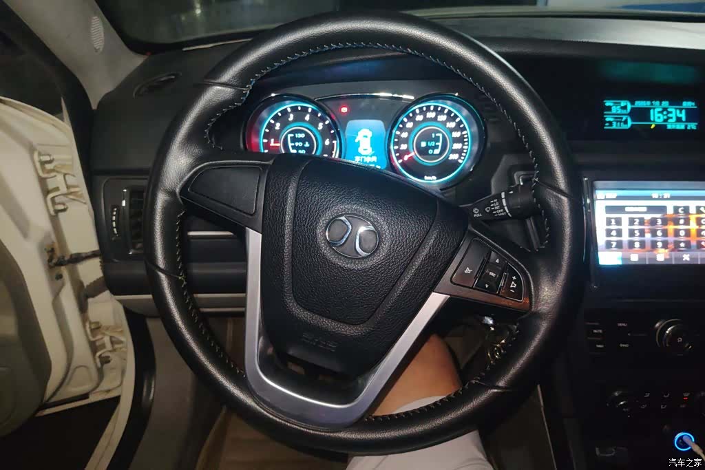 BAIC D50, 2015 15