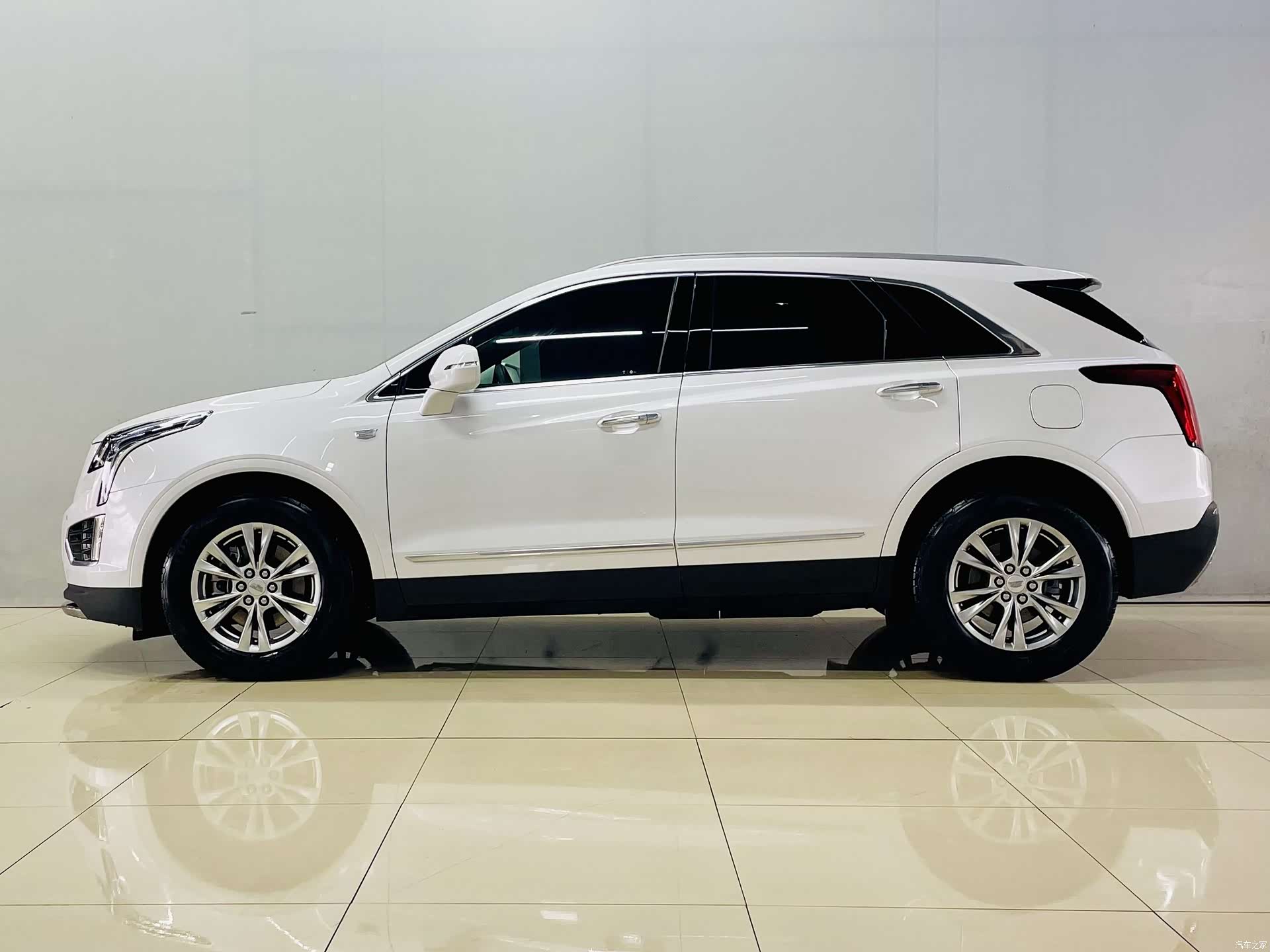 Cadillac XT5, 2021 все фото