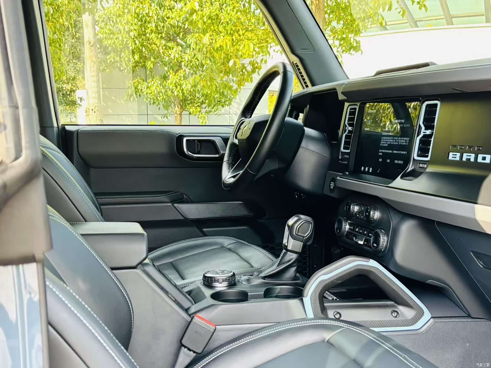 Ford Bronco, 2026 11