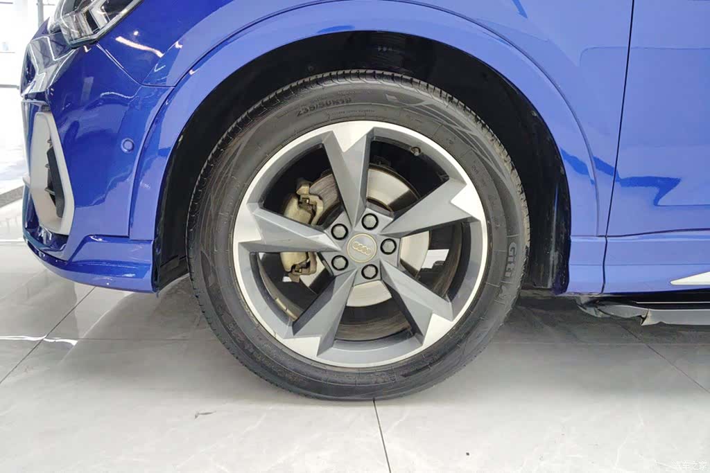 Audi Q3, 2021 6