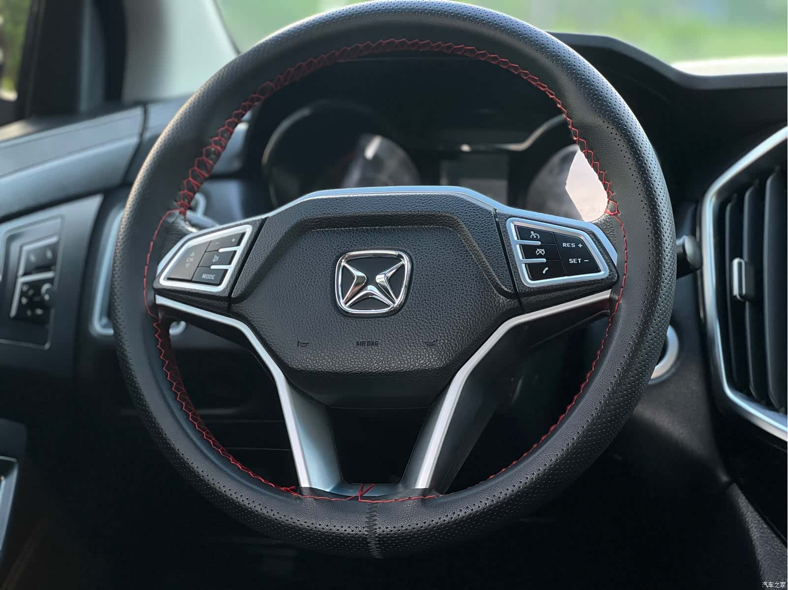 JMC S350, 2016 26