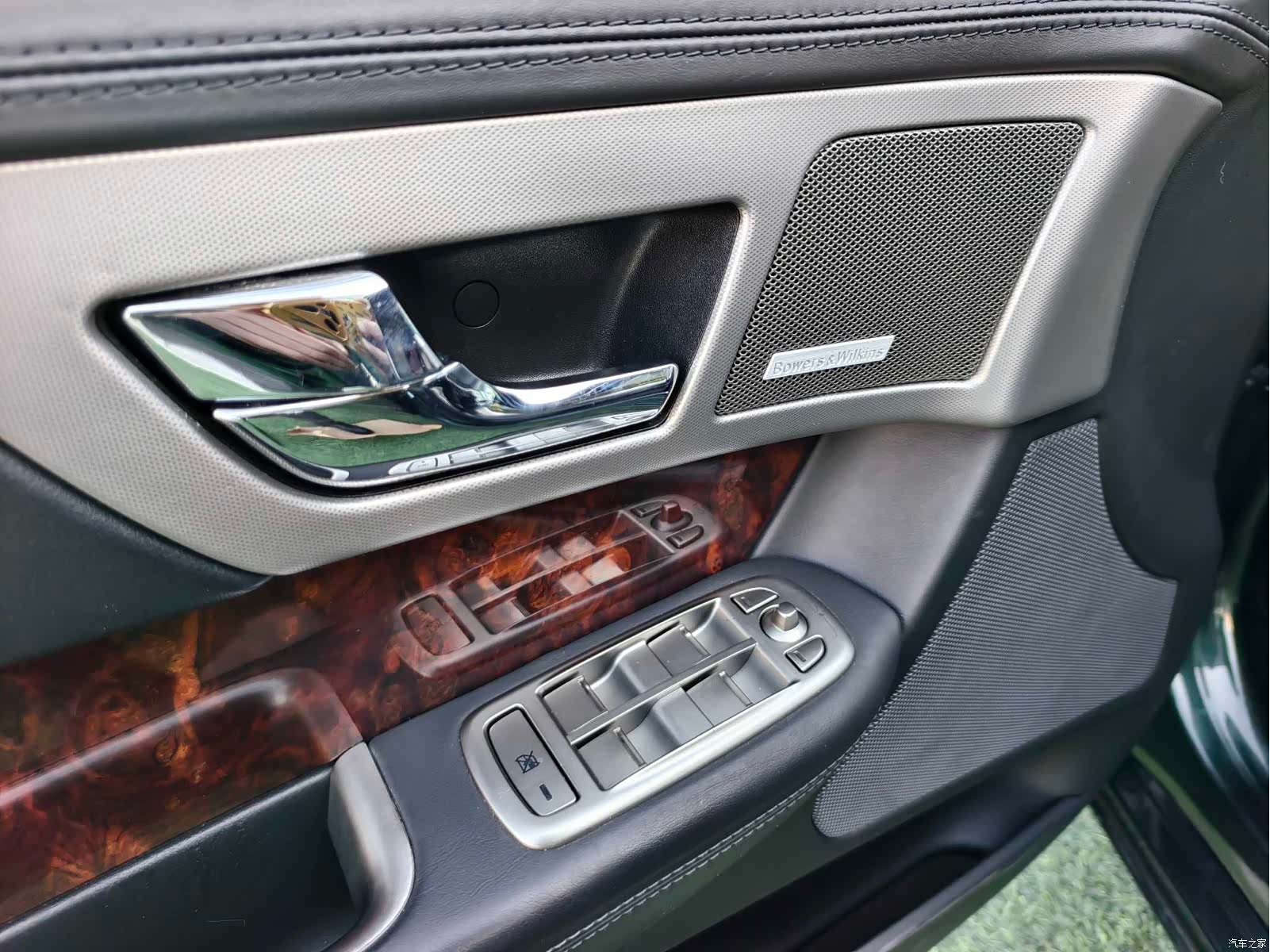 Jaguar XF, 2010 6