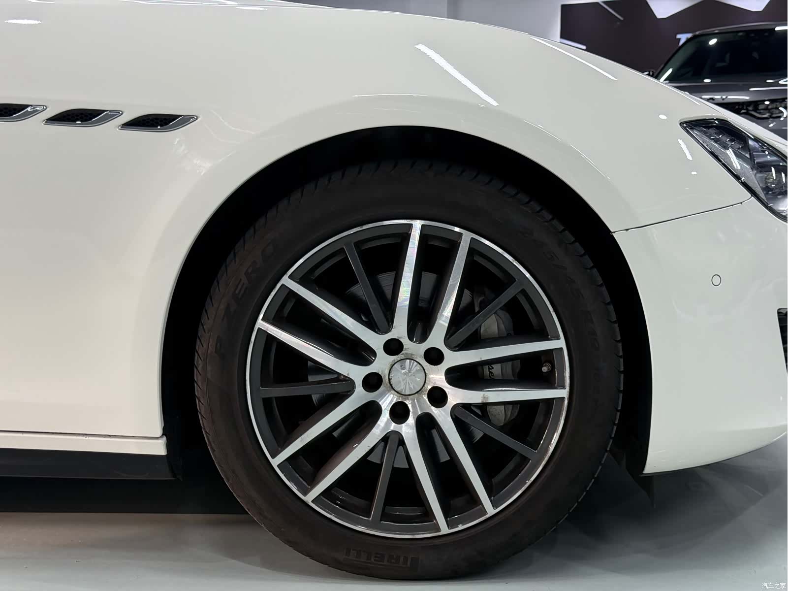 Maserati Ghibli, 2018 8