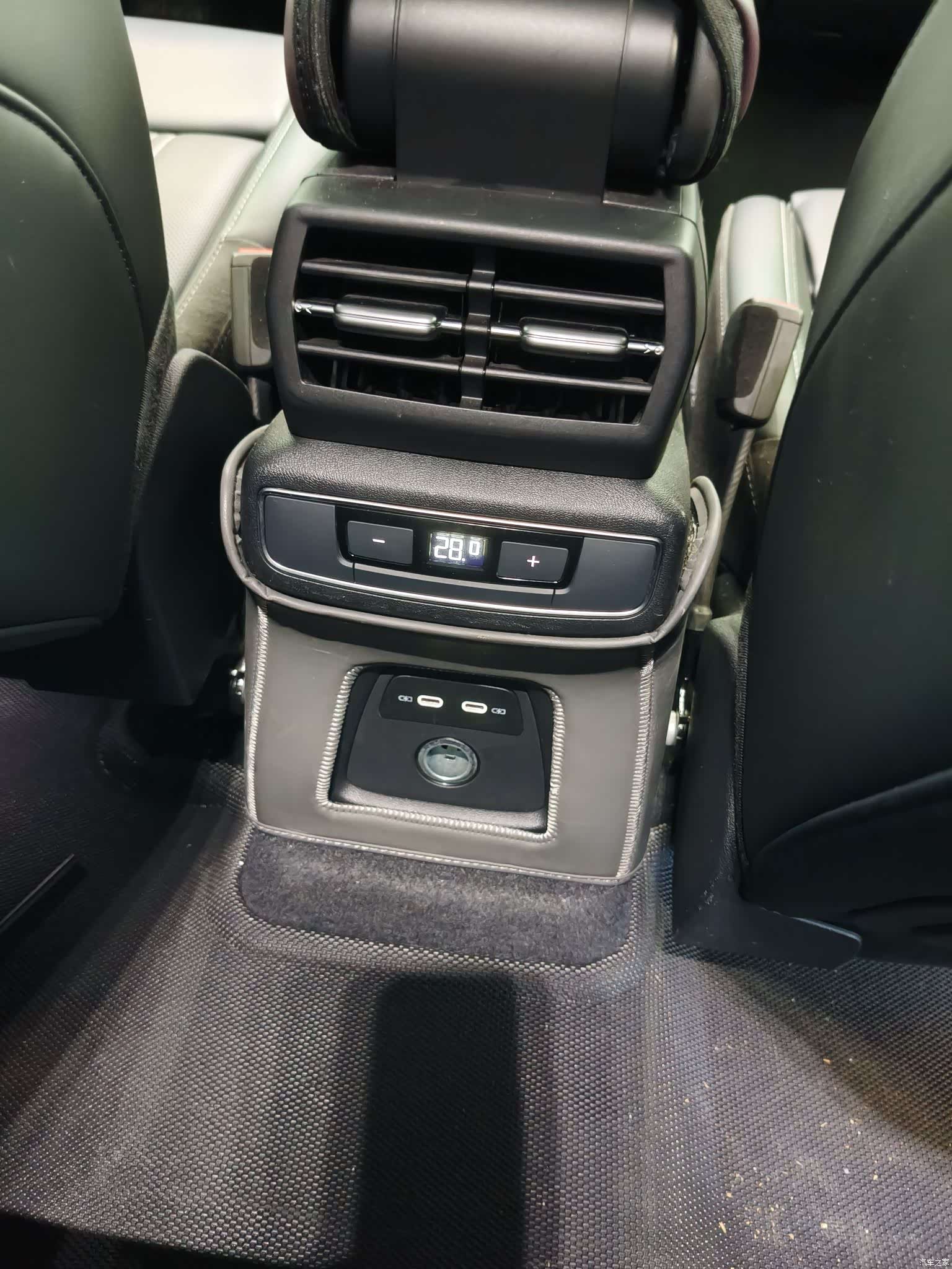 Audi Q4 e-tron, 2024 12