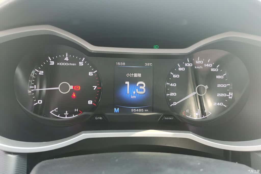 Geely Emgrand, 2018 14