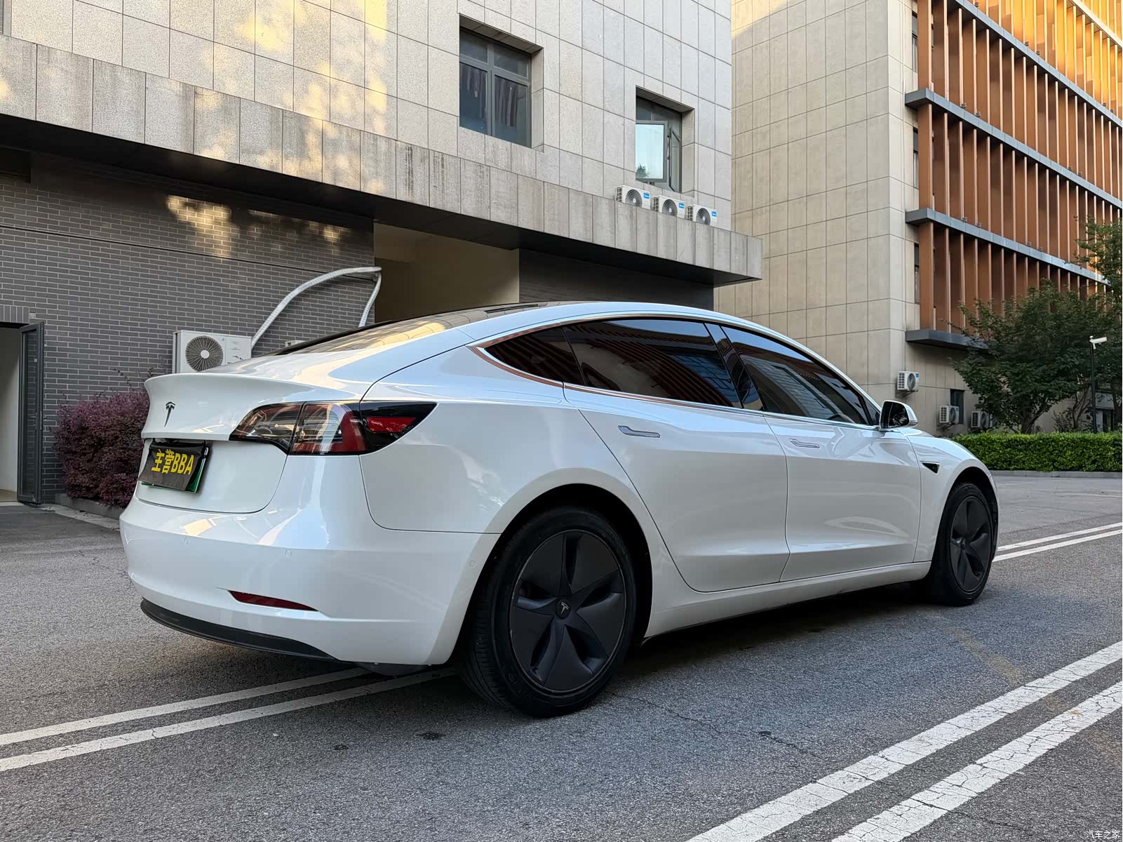 Tesla Model 3, 2020 17