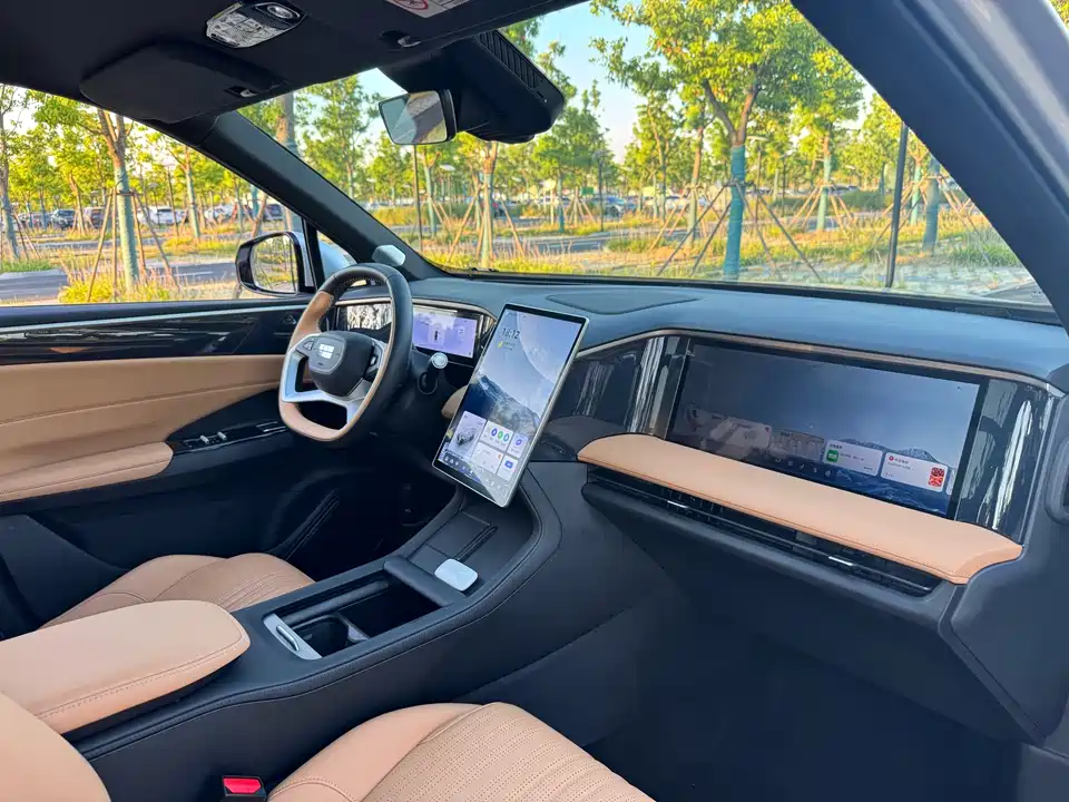 Geely Galaxy Galaxy L7