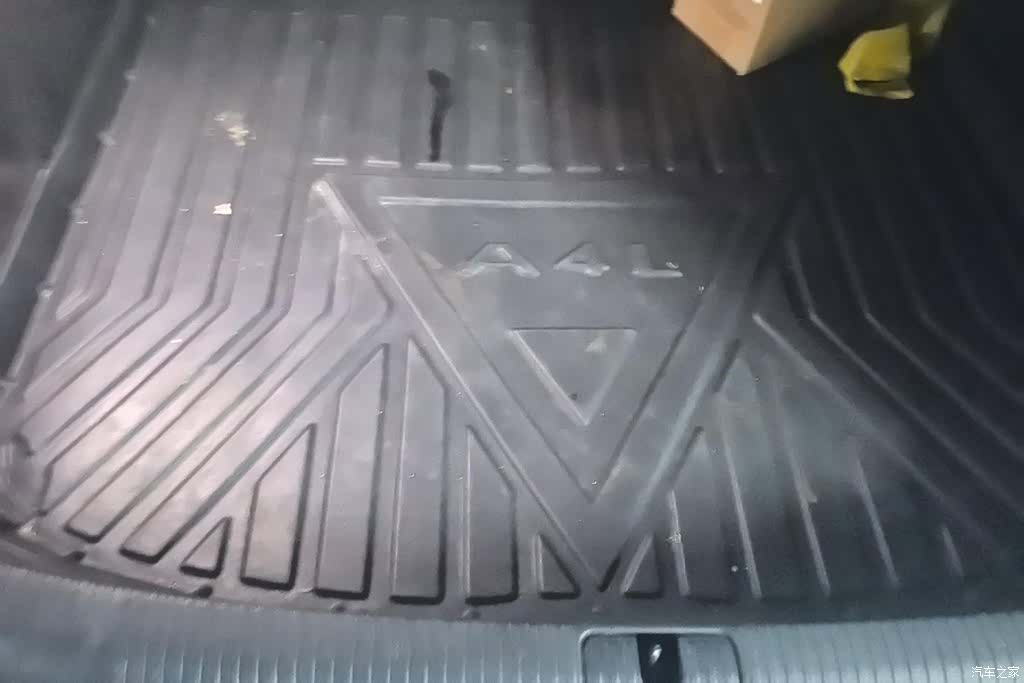 Audi A4L, 2021 4