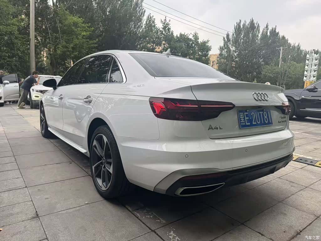 Audi A4L, 2024 4