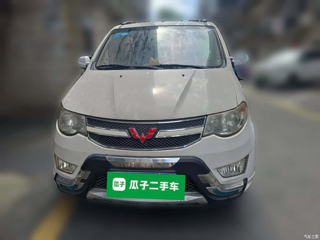 Wuling Hongguang, 2015 3