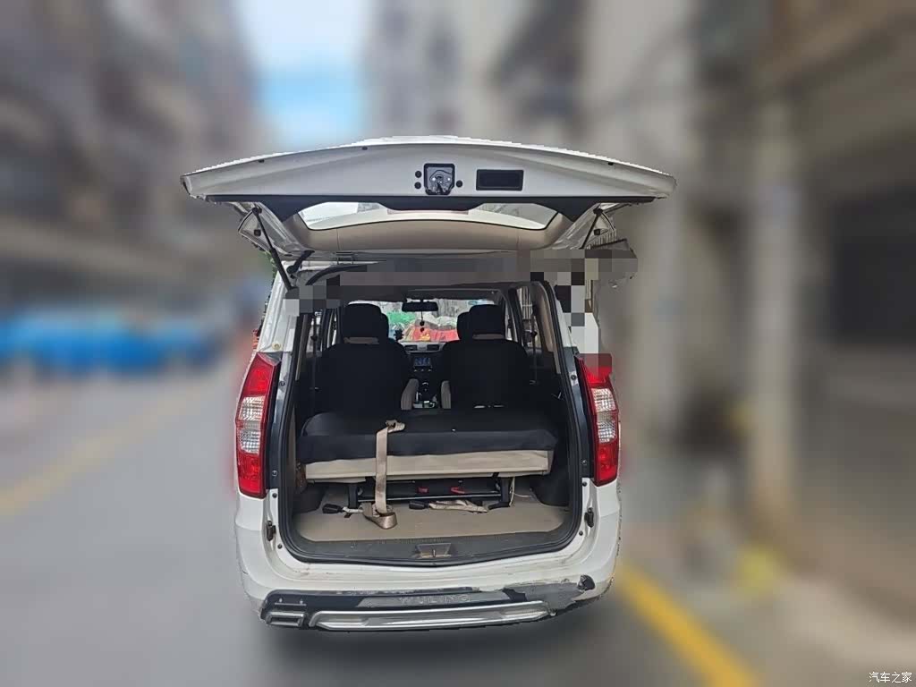 Wuling Hongguang, 2015 16