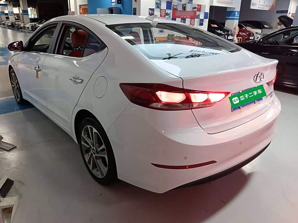Hyundai Lead Hyundai Lead