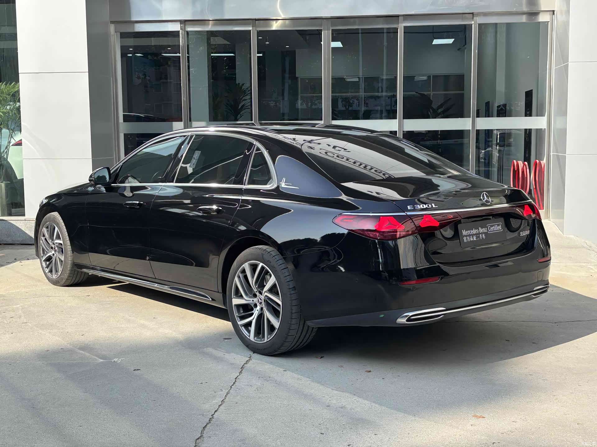 Mercedes-Benz E-Class, 2024 3