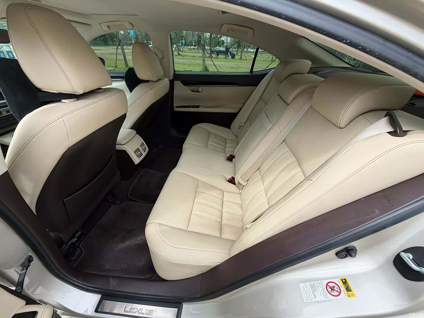 Lexus ES, 2016 6