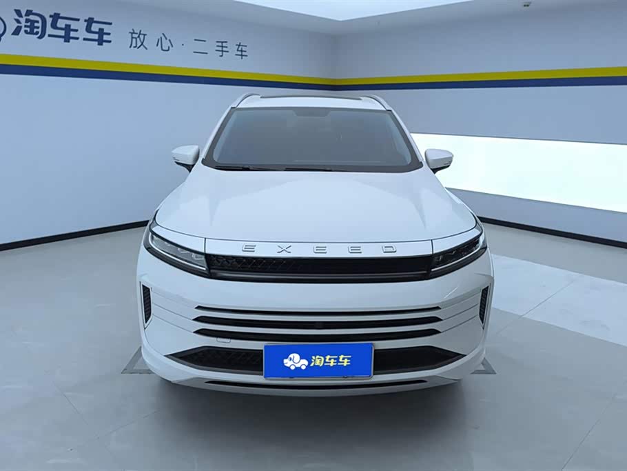 Exeed Chasing the wind