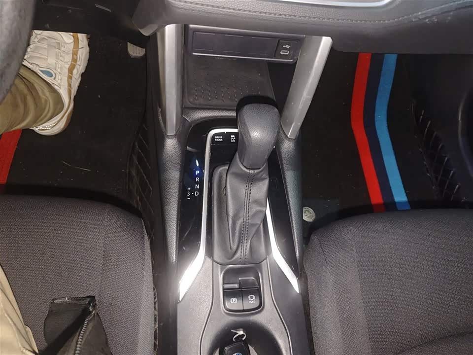 Toyota Corolla Sharp amplifier