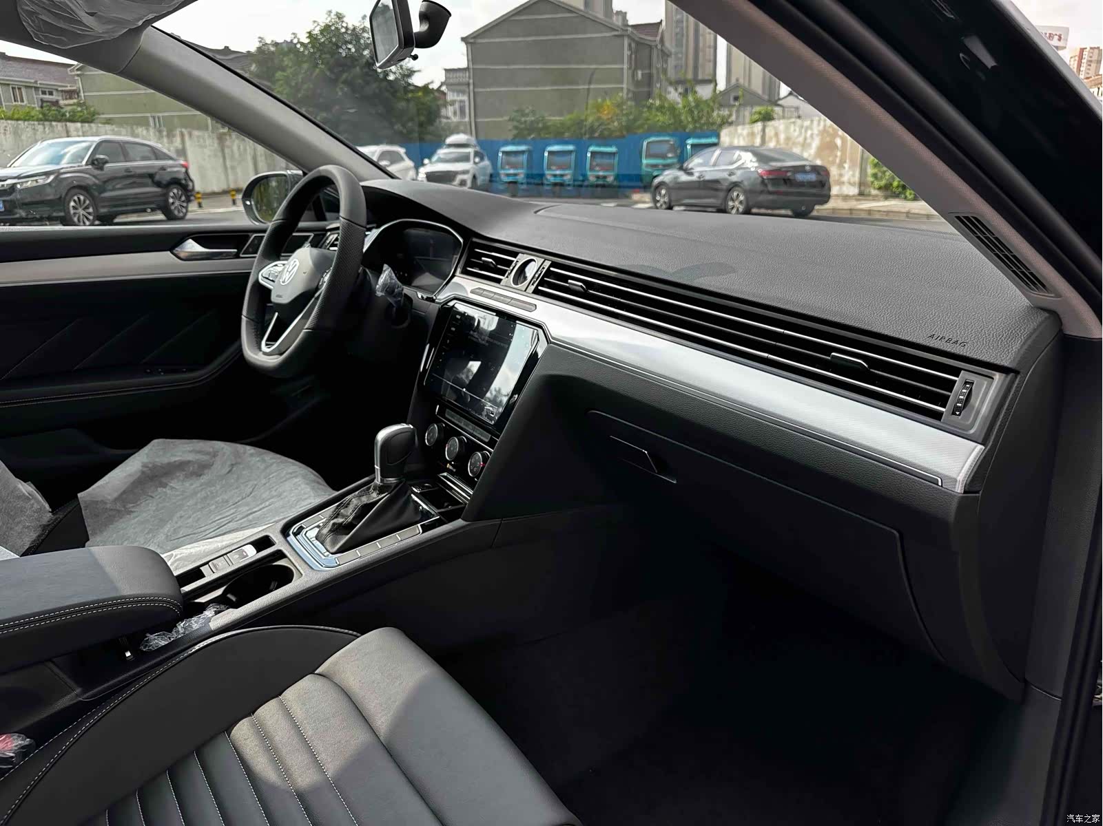 Volkswagen Magotan, 2026 13