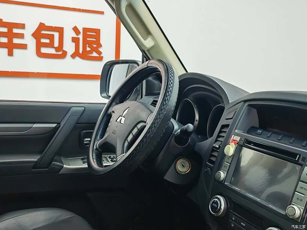 Mitsubishi Pajero, 2014 22