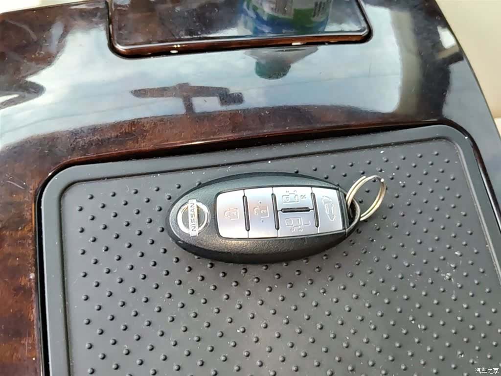 Nissan SL, 2017 9