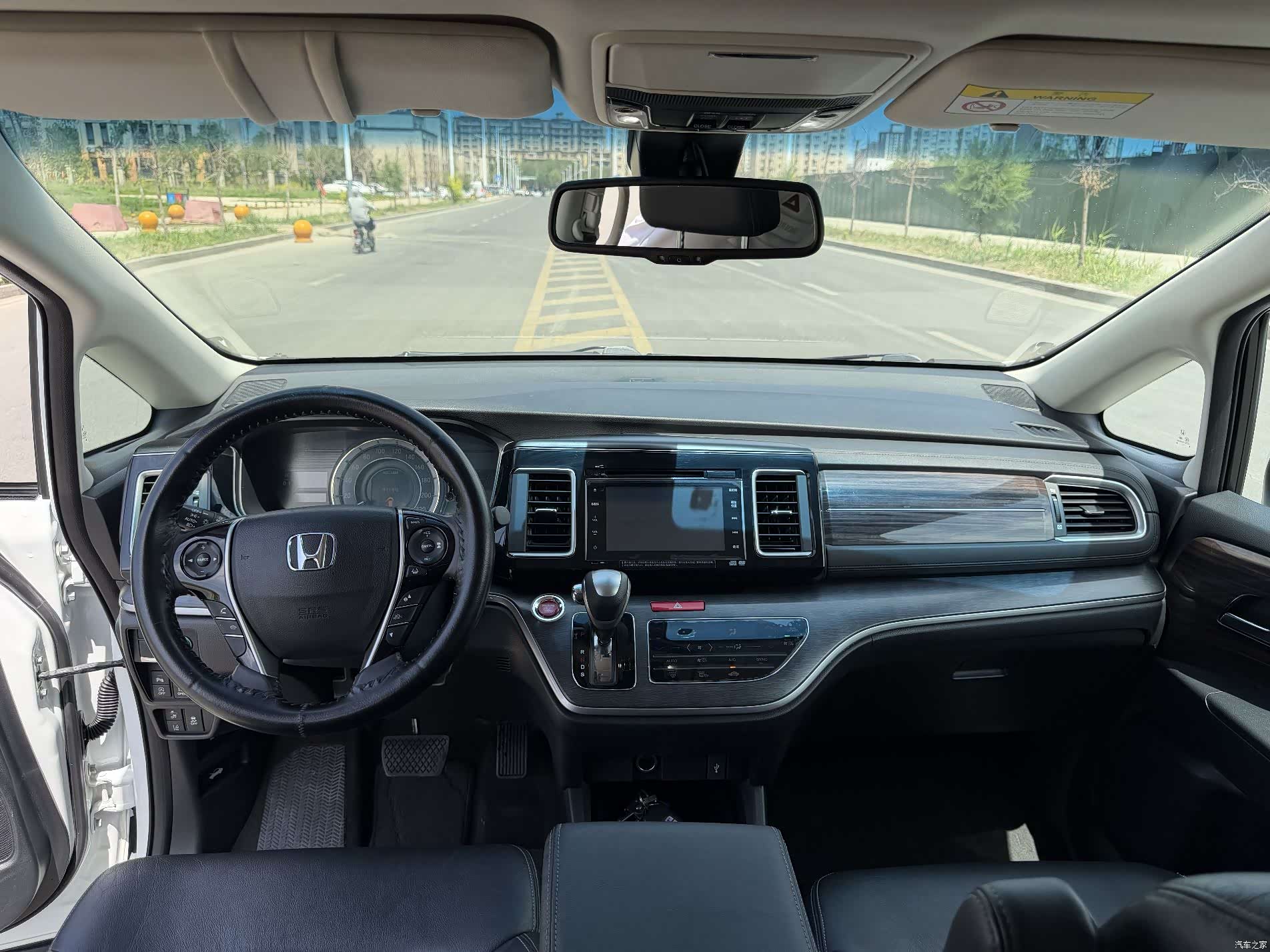 Honda Elysion, 2016 6