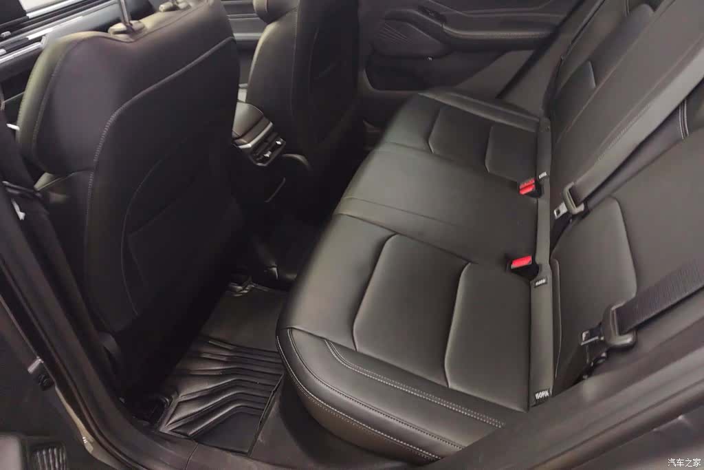 Geely Emgrand, 2024 11